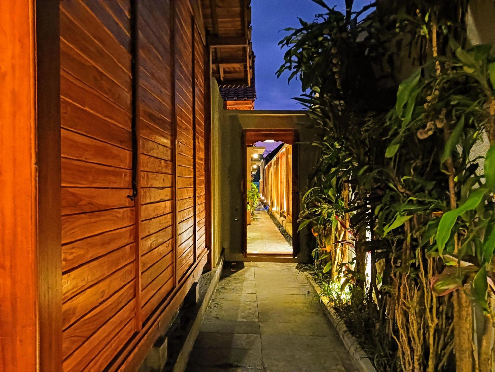 Ngesil Private Joglo & Pool Hotel Ubud  Exterior photo