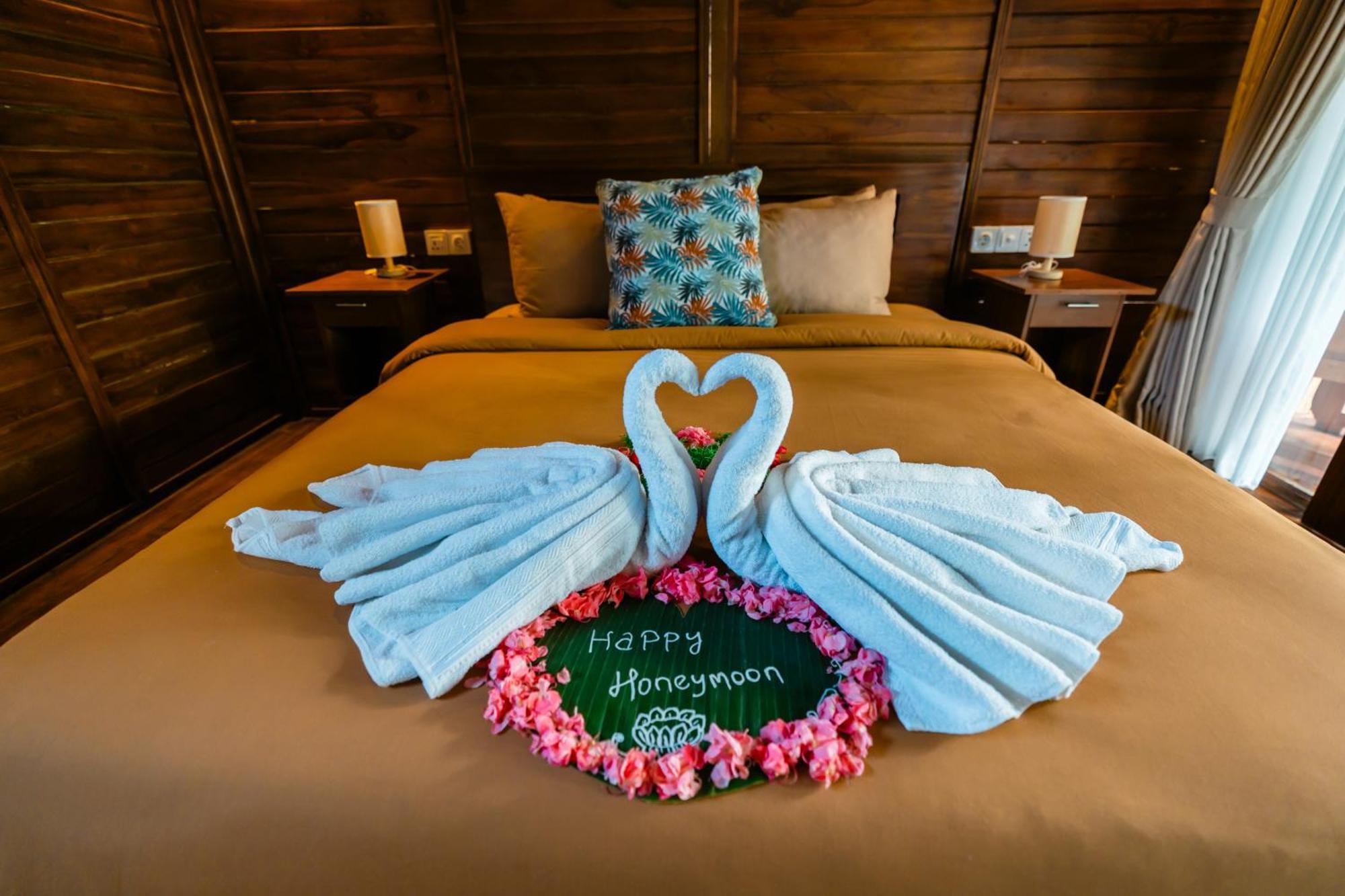 Ngesil Private Joglo & Pool Hotel Ubud  Exterior photo