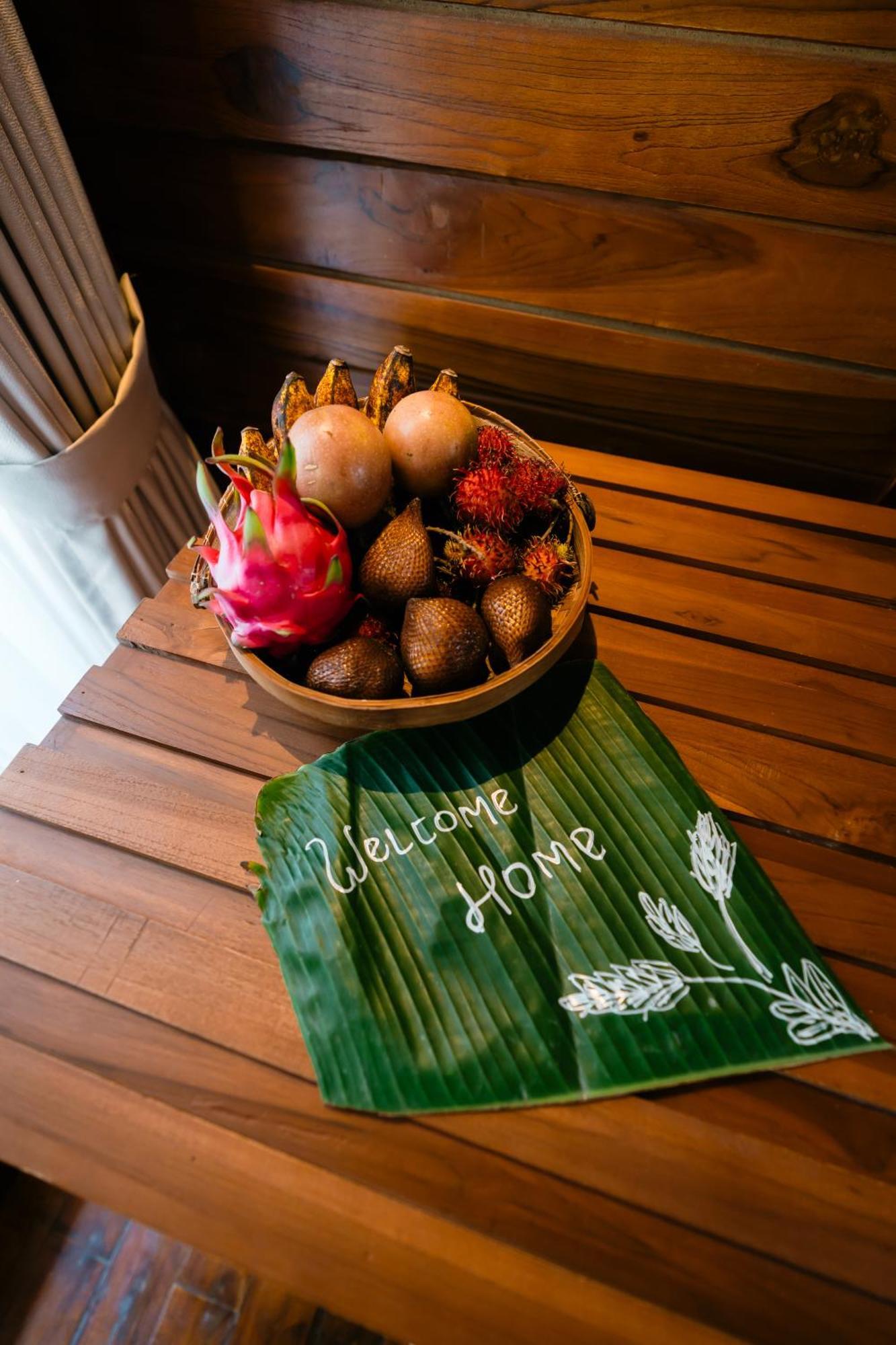 Ngesil Private Joglo & Pool Hotel Ubud  Exterior photo